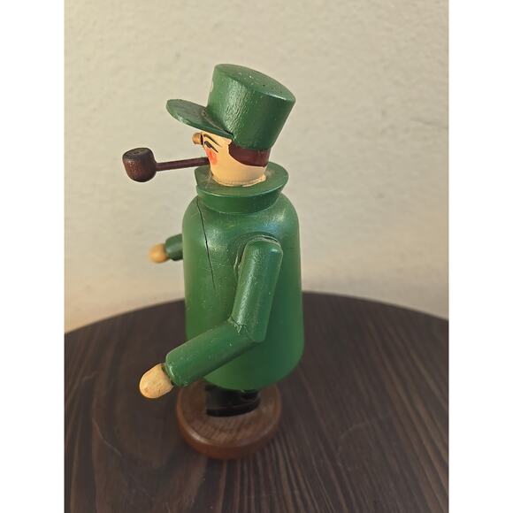 Vintage Wooden Smoker Raucher Hunter Seiffener Volkskunst 6" Tall - Picture 4 of 8